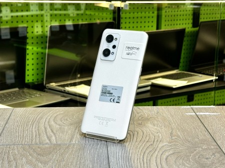 Realme GT2 White 2